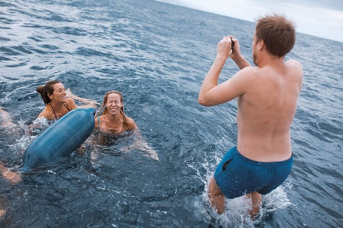 2-Hour Sailing Trip from Barcelona with open bar - Frequently Asked Questions