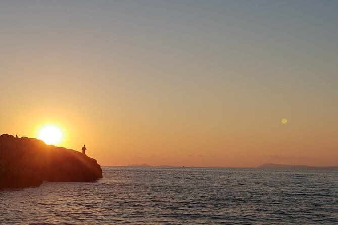 2-Hour Sorrento Coast Sunset Cruise with Dinner Experience - Key Points / Takeaways