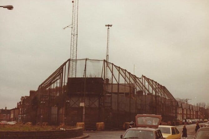 2 Hour Terror and Mural History Belfast taxi Private Tour - The Martyrs Garden and the Cost of Conflict