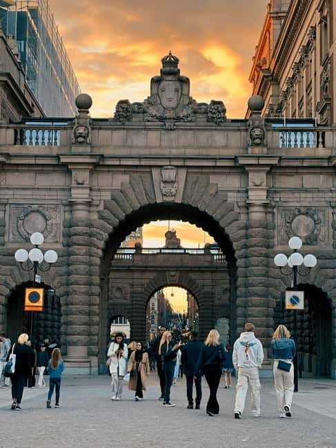 2-Hour Walking Tour in Stockholm - Exploring the Political and Architectural Landmarks