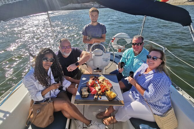 2-Hour Wine and Cheese Tasting on a Sailboat on the Douro River - Meeting and End Point
