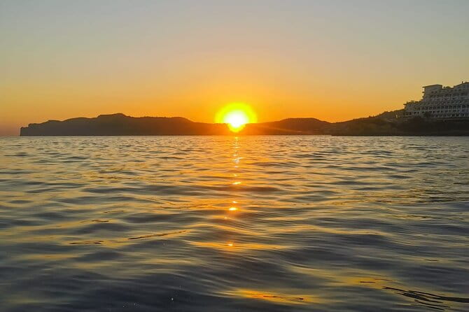 2 Hours Boat Rental in Santa Ponsa Without License - Key Points