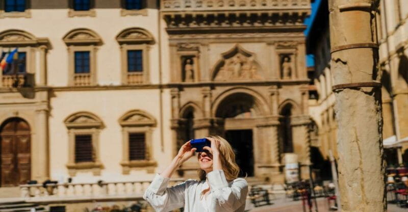 2 Hours Free Arezzo tour without the use of your smartphone - Who Will Love This Experience?