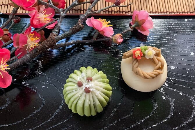 2 Hours Mochi Making & Matcha Class in Bunkyo - Hands-On Mochi Making Experience
