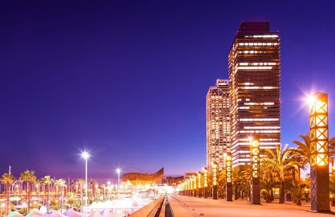 2 Hours Private sailing trip from Barcelona with open bar - Key Points