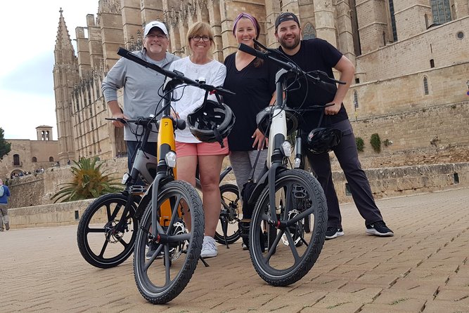 2 Hours Sightseeing E-Bike Tour in Palma De Mallorca - Sights and Landmarks Visited