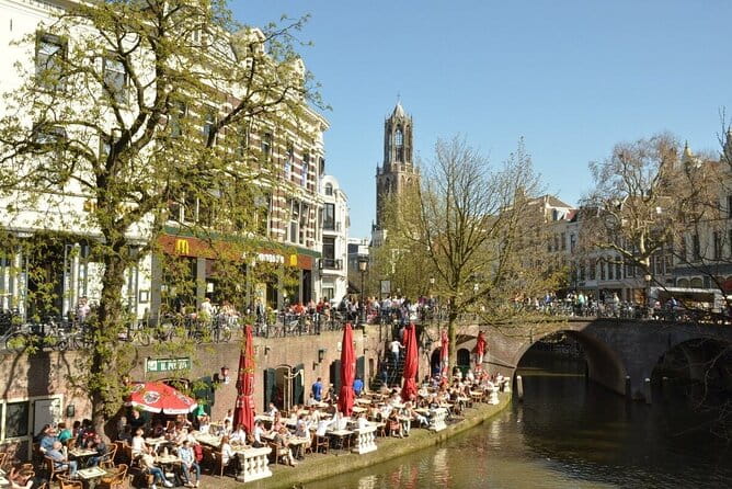 2 hours Storytelling Walking Tour Utrecht - Exploring the Itinerary in Detail