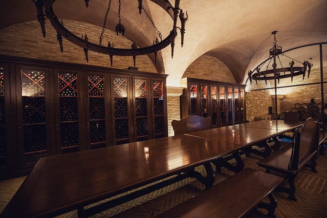 2 Hours Visit and Wine Tasting with tastings in Val D'Orcia - Key Points