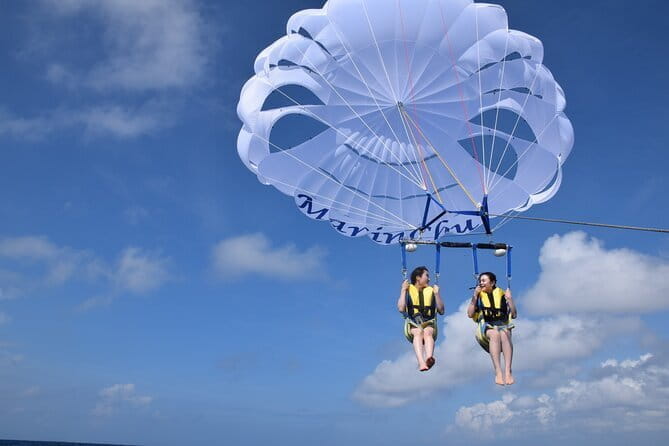 200M Parasailing Experience in Okinawa Depart From Ginowan Marina - Key Points