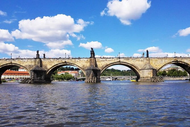 2:5-Hour Walking Tour of Old Town Prague with Boat Ride - In The Sum Up