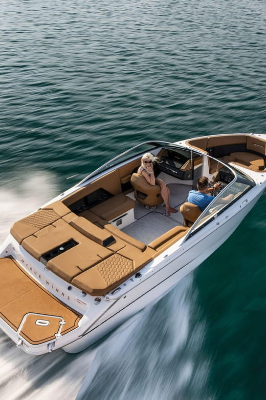 2,5hrs Limo-Bowrider Boat Tour & Swimming at Comacina Island - Cruising Lake Como in Style: The Experience Breakdown