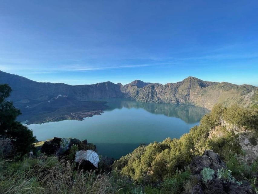 2D1N RINJANI SENARU CRATER RIM TREK - Overnight at Crater Rim
