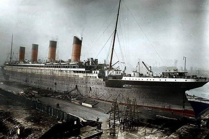 2Day Private Tour Northern Ireland Top Sights Giant's Causeway Belfast Adventure - Day 2: Belfast’s Rich Tapestry