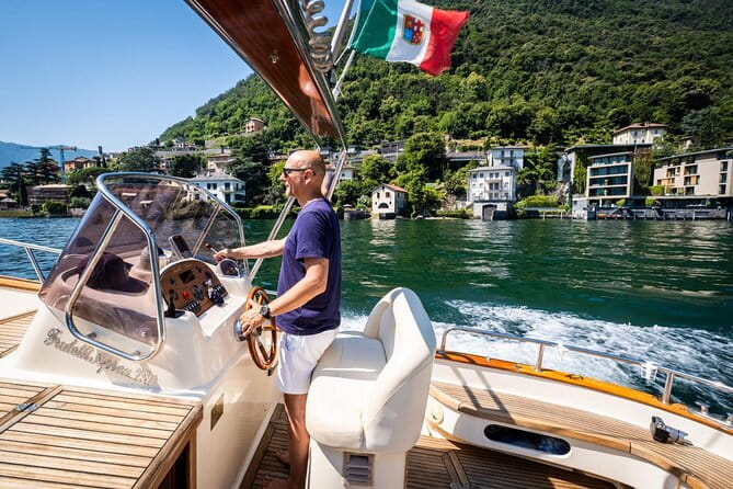 2H Private Cruise on a beautiful wooden speedboat on Lake Como - Key points / Takeaways