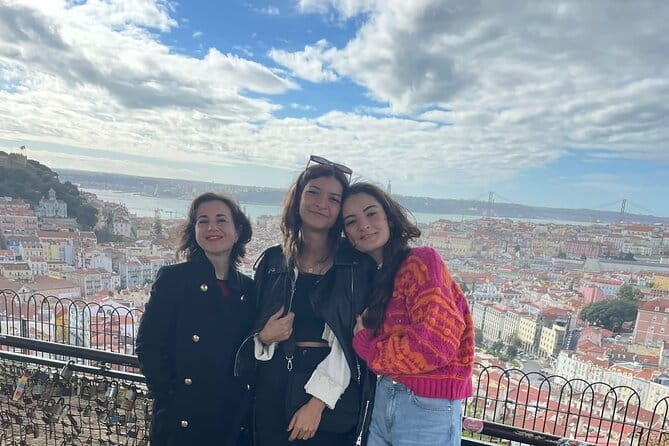 2H Private Lisbon Sightseeing Tour with TukTuk - Key points / Takeaways