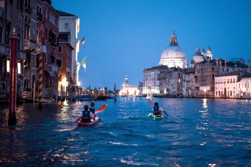 2hr Night Kayak Tour in Venice: premium tour with sunset - Exploring Venice by Kayak: An Authentic and Peaceful Way to See the City