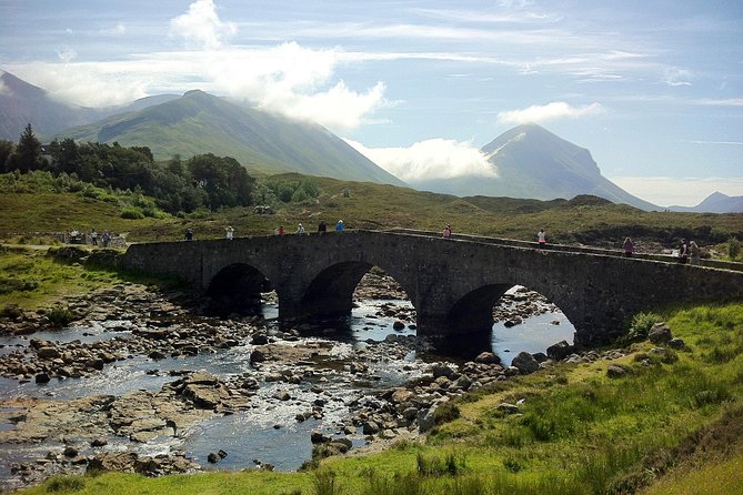 3-Day Isle of Skye and Scottish Highlands From Edinburgh - Visiting Eilean Donan Castle