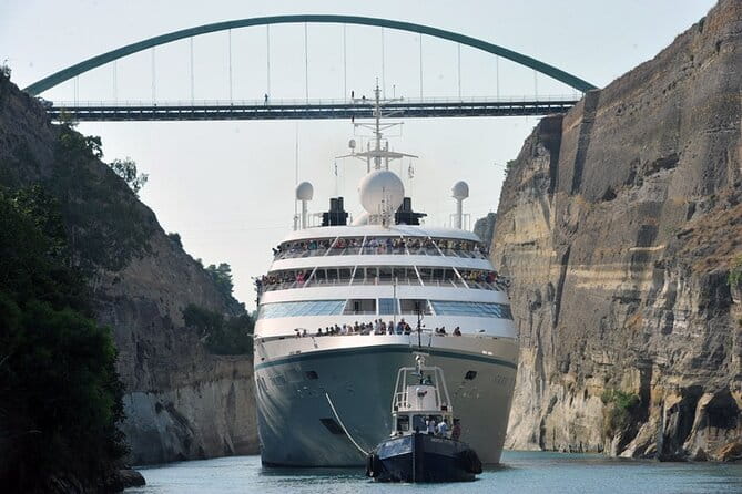 3-Day Peloponnese and Delphi Private Tour from Athens - Day 2: Olympia, Wine, and Crossing the Rio Antirrio Bridge