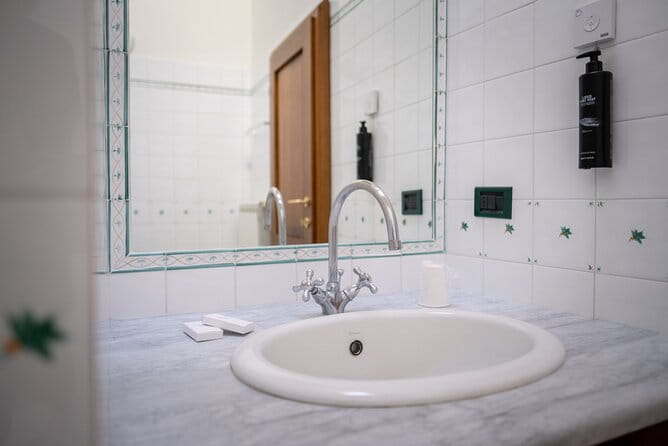 3-day private experience as a winemaker at a wine resort in Tuscany - Additional Activities and Optional Extras