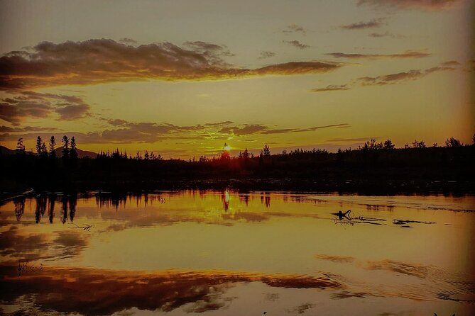 3 Days Tour Fall Color in Yukon From Whitehorse - Takhini River Canoeing