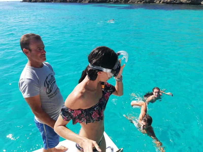 3-hour excursion to Favignana with the island's fishermen - Visiting Levanzo’s Fishing Village: A Quiet Harbour Step Back in Time