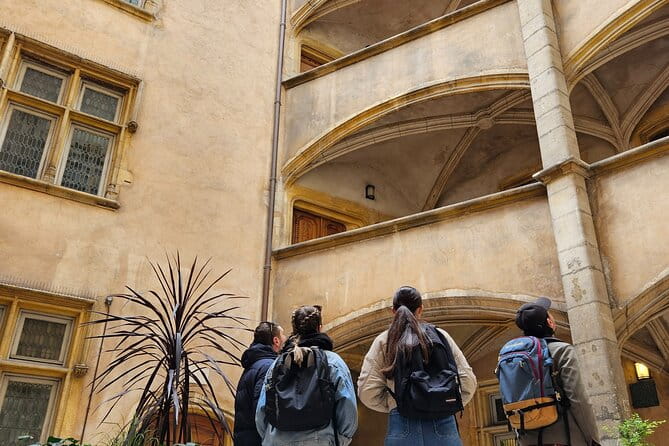 3-Hour Gourmet Tour of the Presquîle in Lyon - FAQ