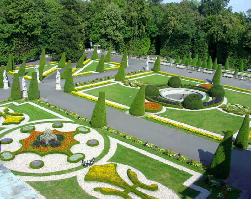 3-hour: Palace of King Jan Sobieski in Wilanow/inc. Pick-up/ - Starting with a Relaxed Ride and Personal Pick-Up