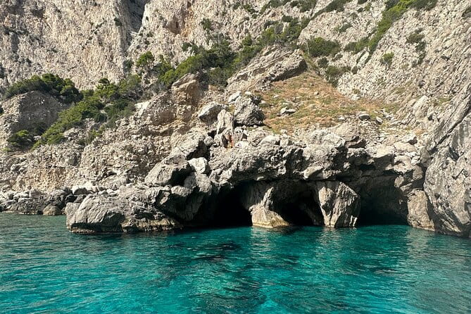 3 hour private boat tour on the island of Capri - FAQ