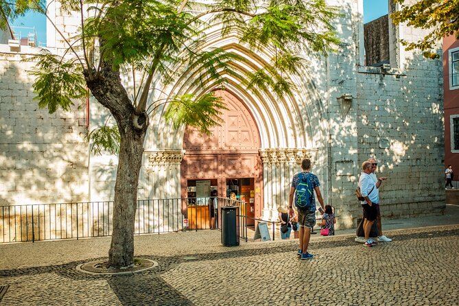 3-Hour Private Guided Walking Tour of Lisbon - Transportation Options