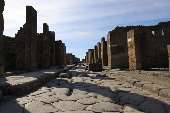 3-Hour Private Guided Walking Tour of Pompeii - Discovering Pompeii: An In-Depth Look at the 3-Hour Private Tour
