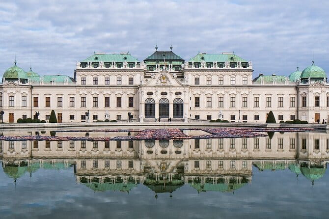 3 hour private tour in Vienna with private car - Key Points