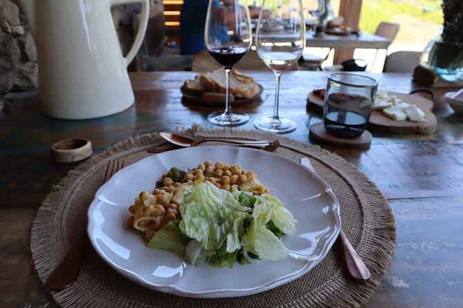 3-Hour Private Wine Tasting in Quinta da Vineadouro with Lunch - FAQs