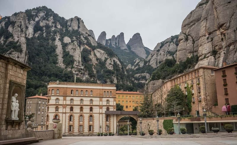 3-Hour Supercar Route from Barcelona to Montserrat Mountain - Key points / Takeaways