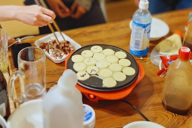 3 Hours Osaka Takoyaki &Okonomiyaki Cooking Class - Main Dishes: Takoyaki and Okonomiyaki