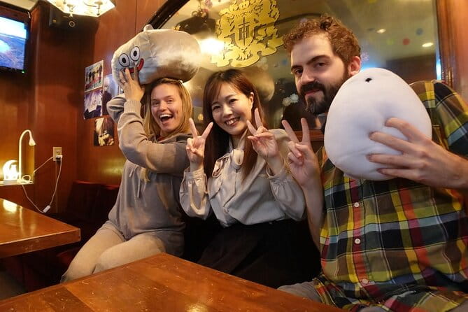 3 Hours Private Food and Walking Tour to Snack Bar in Nakasu - Alcoholic Beverages Included