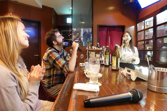 3 Hours Private Food and Walking Tour to Snack Bar in Nakasu - Booking Information and Pricing