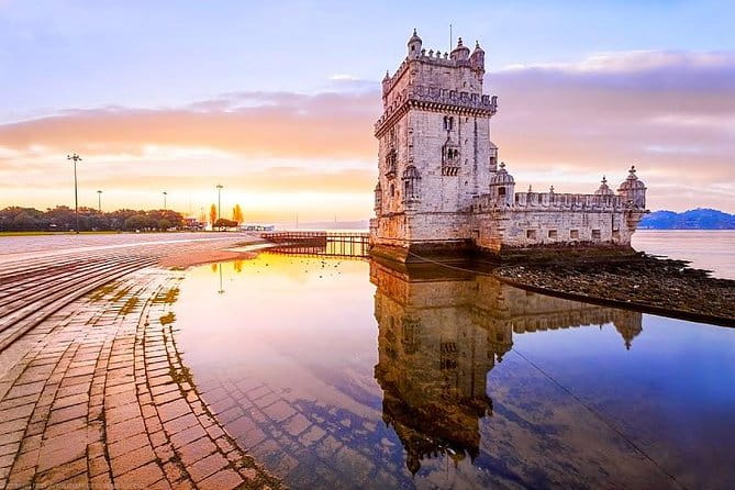 3-Night Private Tour of Lisbon, Sintra, Cascais, Estoril, Sesimbra and Arrábida - A Day of Cultural and Natural Delights: Sesimbra and Arrábida