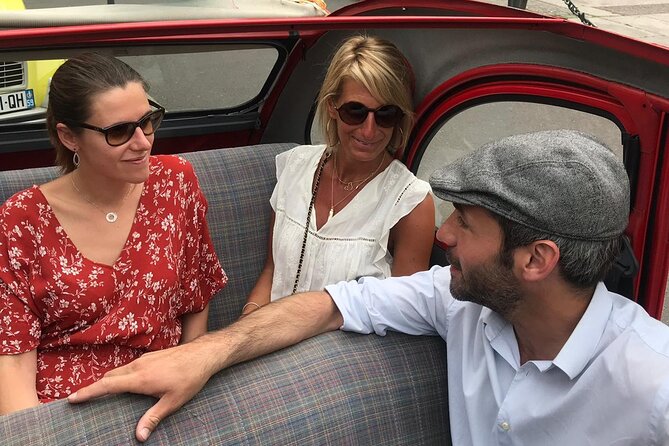 30-Minutes Private Guided Tour of Lille by Convertible 2CV - Getting Oriented on City Tour