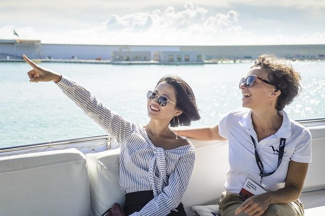 360° Barcelona E-Bike Tour, Montjuic Cable Car and Boat Cruise - Cruising the Barcelona Harbor