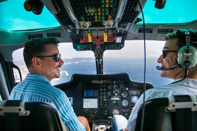 360ª Barcelona: Old Town, Helicopter & Sailing Small Group Tour - Infant Restrictions