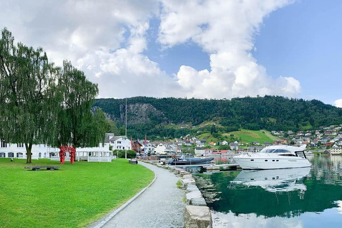 4 Day Bergen - Hardangerfjord private fjord-cruise - The Itinerary: A Day-by-Day Breakdown