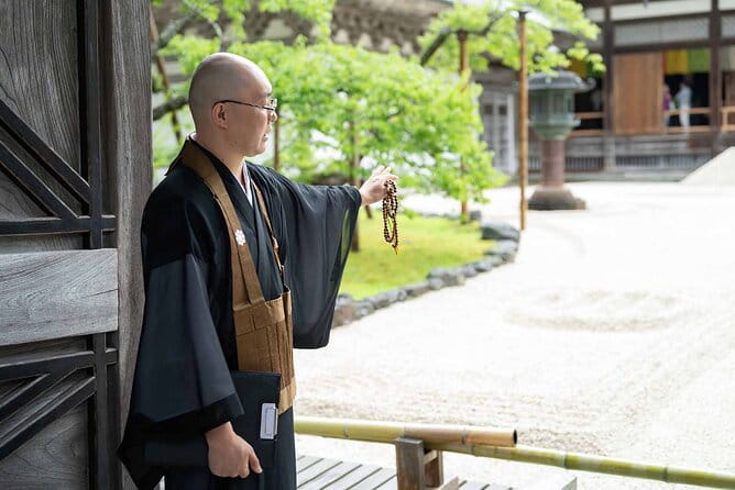 4-Day Luxury Tohoku Snow Retreat: Appreciate the Stillness - Explore the Enchanting Zao Fox Village
