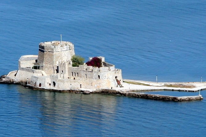 4 Days Private Tour: Corinth - Mycenae - Nafplio - Olympia- Delphi & Meteora - Day 4: Monasteries and Mountain Majesty