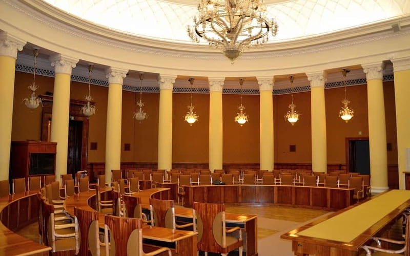 4 hour: Palace of Culture & Science and POLIN Museum - The POLIN Museum: Warsaw’s Jewish Heritage Unveiled