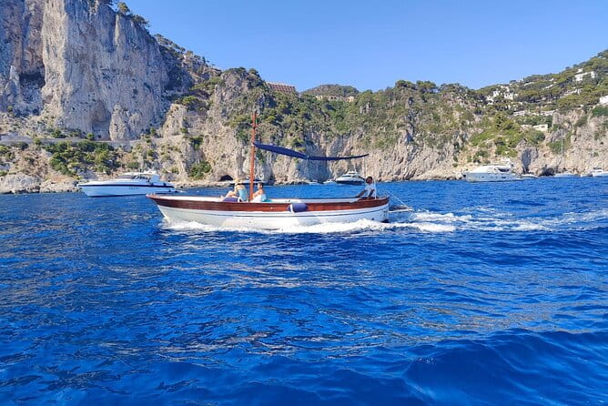 4 Hour Private Boat Tour of Capri - A Closer Look at the 4 Hour Private Boat Tour of Capri