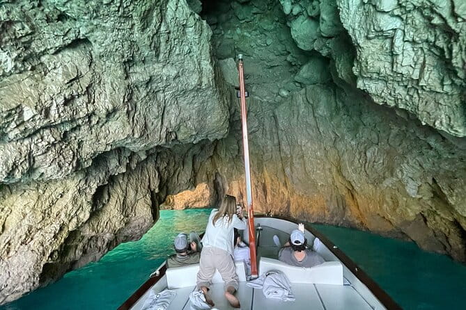 4 Hour Private Boat Tour of Capri - What Makes This Tour Stand Out?