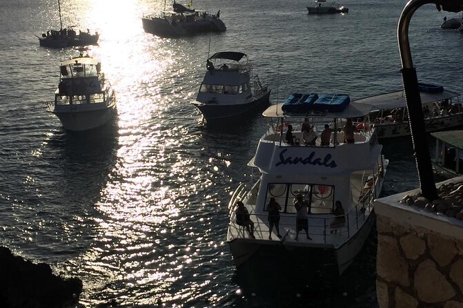 4 Hours Party Boat Catamaran Cruise in Negril - Participation Guidelines