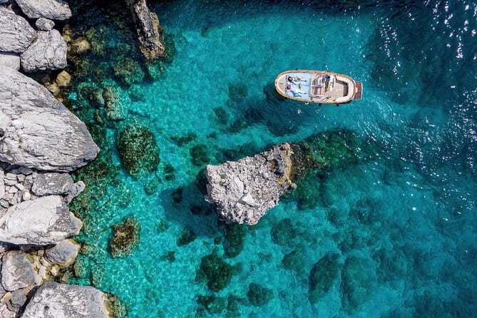 4 Hours Private Boat Tour of Capri - Price and Booking Tips