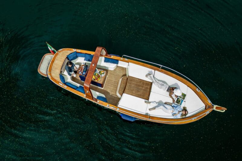 4 Hours Private Boat Touron Como Lake, Bellagio: (Wood Boat) - The Sum Up