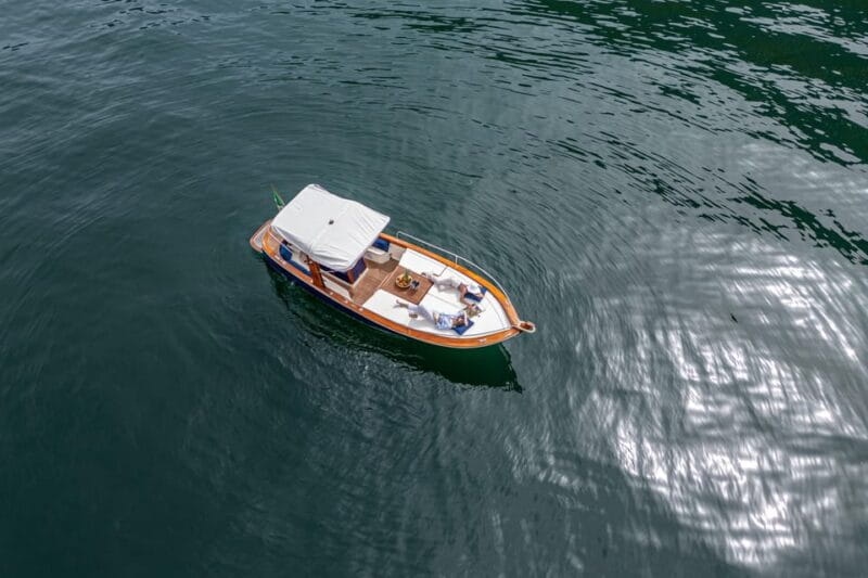 4 Hours Private Boat Touron Como Lake, Bellagio: (Wood Boat) - FAQ